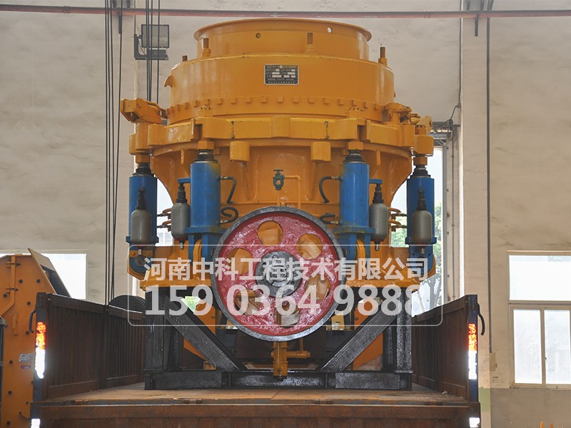 圓錐破碎機更換襯板時應注意什么事項？